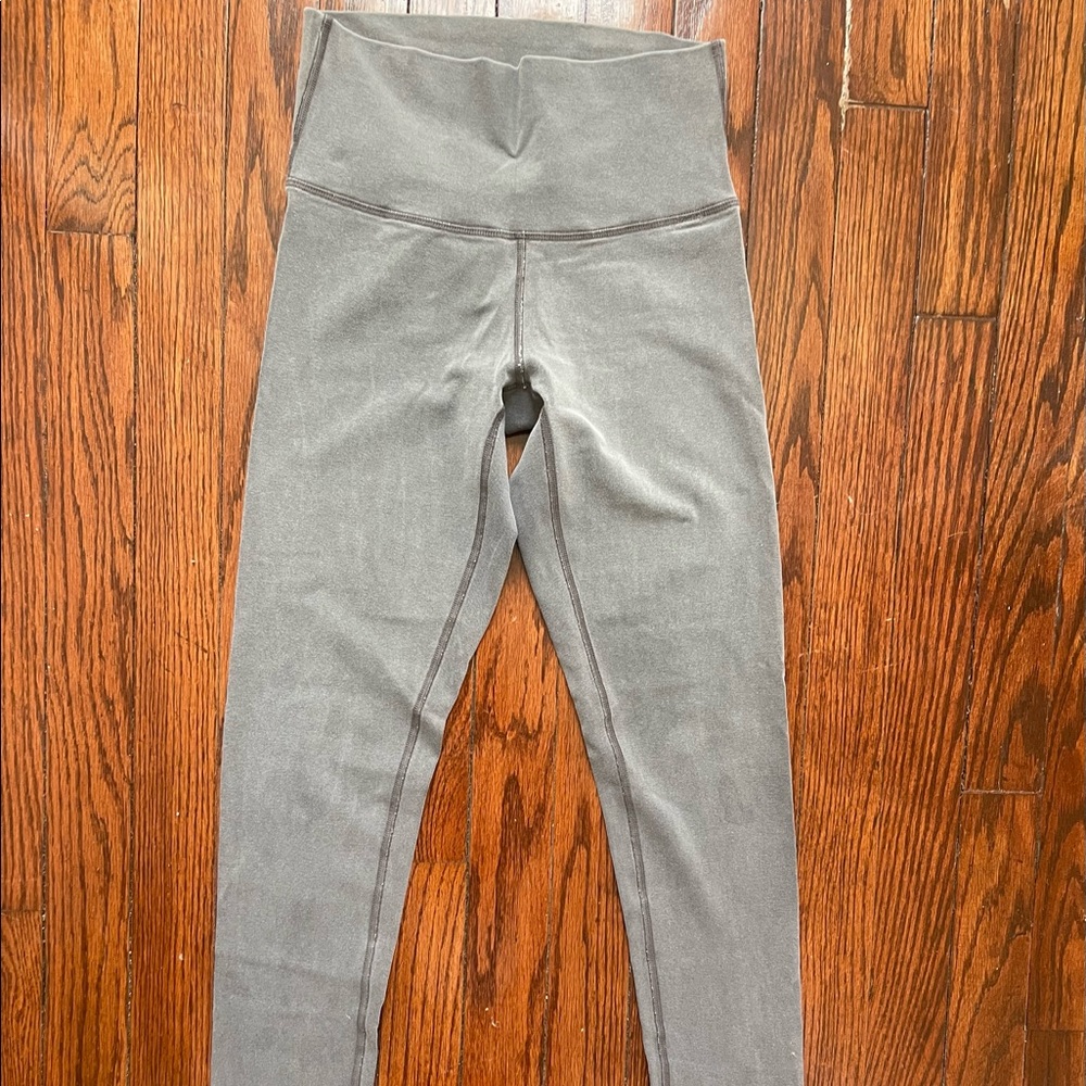 Aritzia BABATON leggings